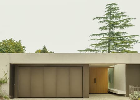 BEC – Villa with patio
